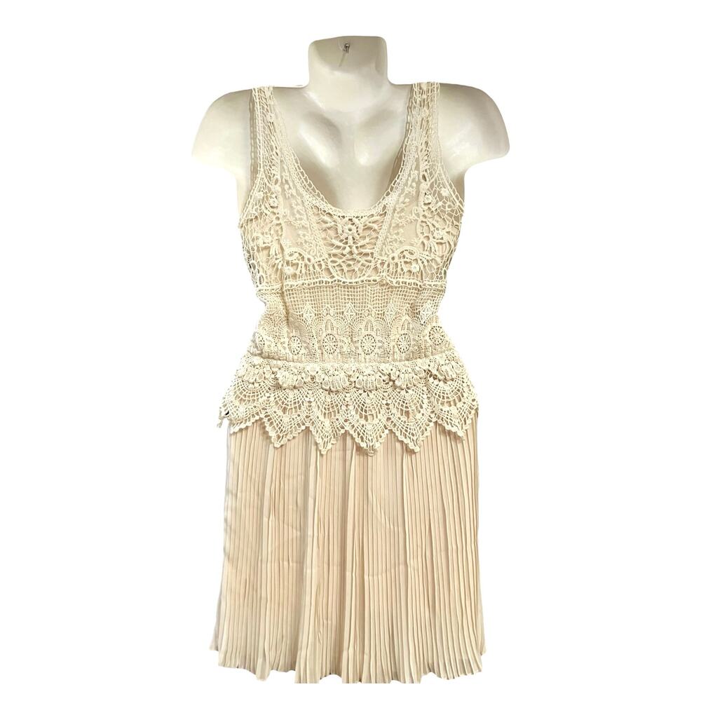 Willow & Clay Women's Cream Crochet Pleated Skirt Lined Mini Dress SZ XS NWT - Picture 2 of 13